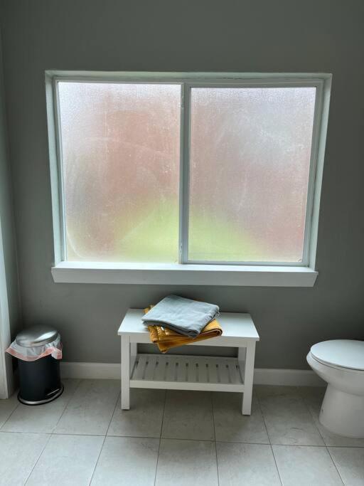 Comfortable Suite With Private Entrance & Private Bathroom El Paso Luaran gambar